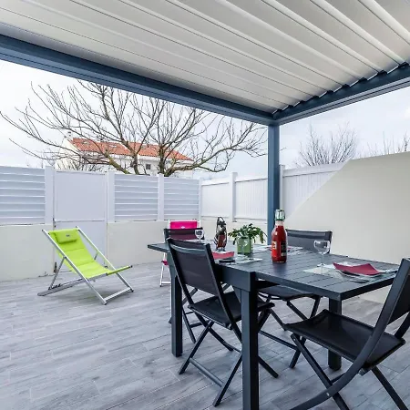 Casa vacanze Holiday Le Hameau Du Phare By Interhome *